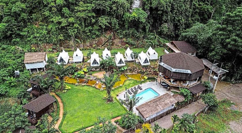 The Sober Awkward Thailand Retreat - Hosted By Victoria Vanstone and Sober Dave photo 3
