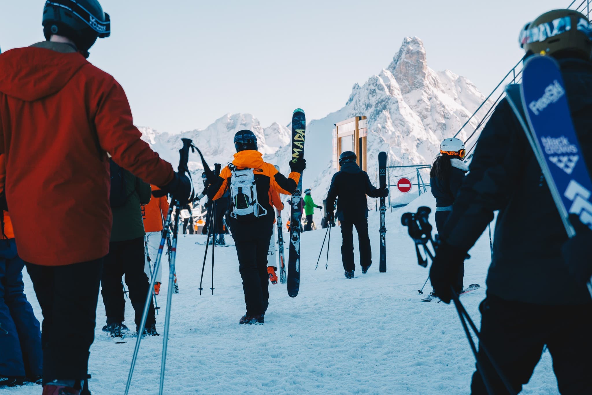 Soberski - Skiing Meets Self-Development in Méribel, French Alps - JAN 2027 photo 4