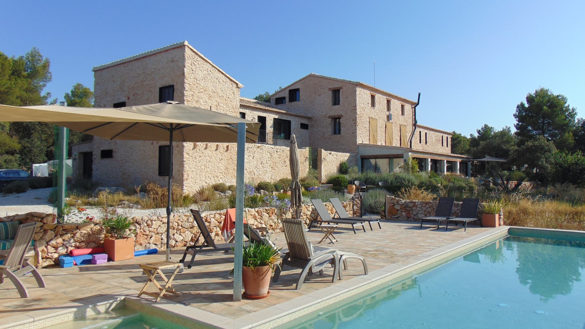 The Stop. Heal. Grow. Retreat: A Journey to Clarity and Calm in Alicante, Spain