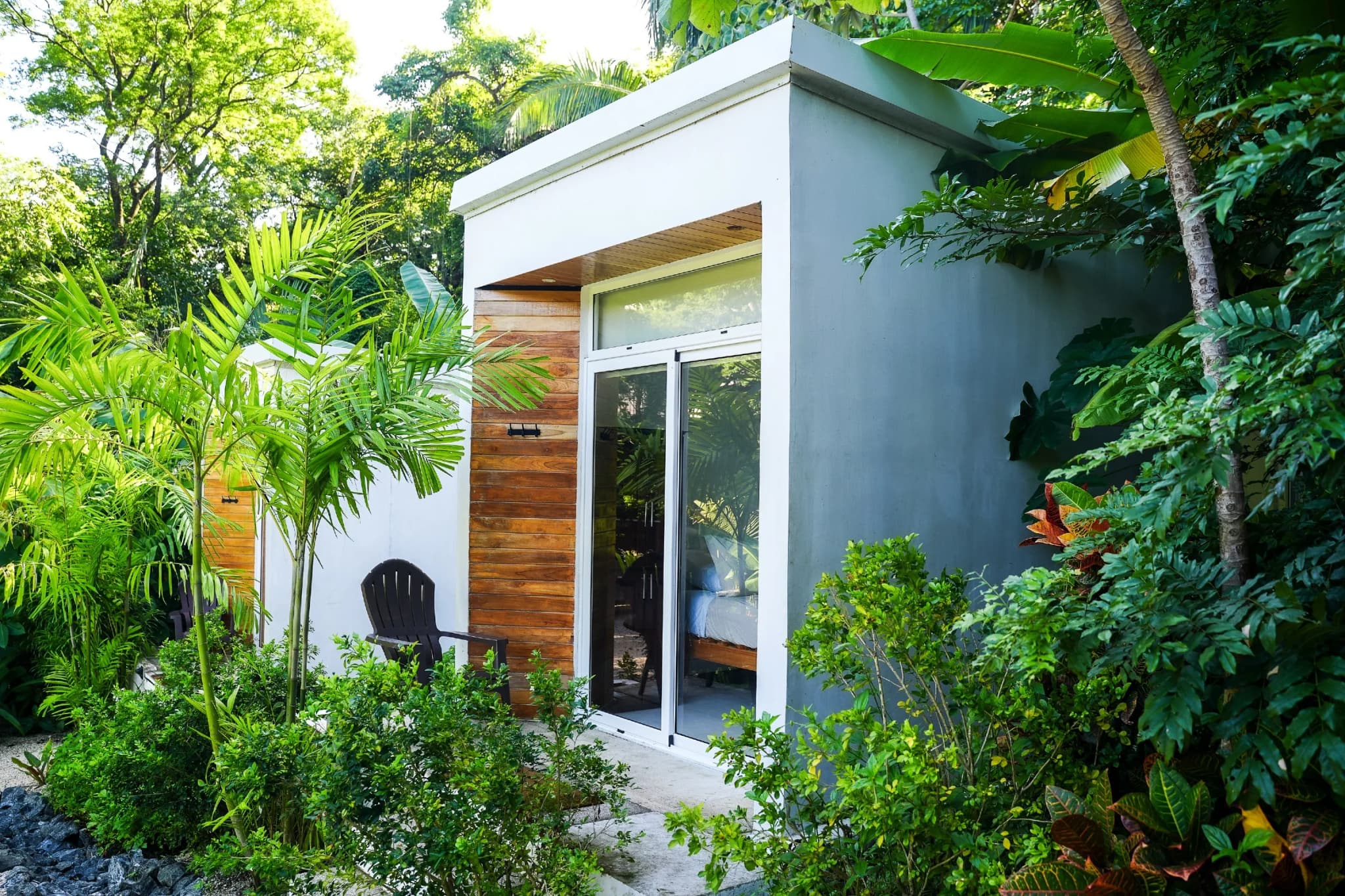 Rise and Radiate: 7 night women's wellness retreat in Costa Rica  photo 2